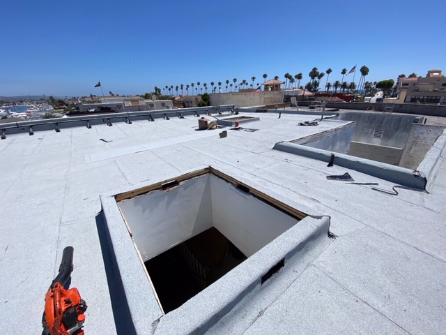 Flat Roofing Specialist Costa Mesa