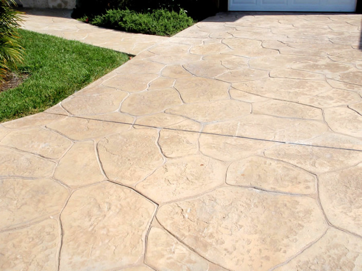 walkway coatings and driveway coatings look like flagstone at Palm springs home